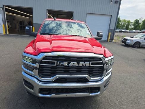 Used 2026 RAM 2500 Big Horn AWD/4WD image 2