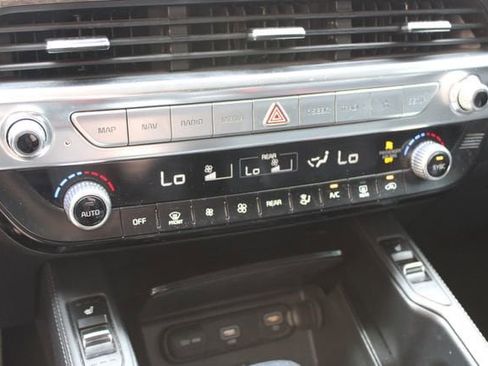 Used 2020 Kia Telluride SX image 10