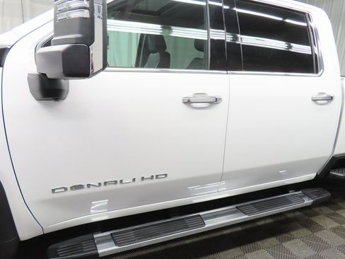 Used 2025 GMC Sierra 2500 Denali w/ Technology Package image 53