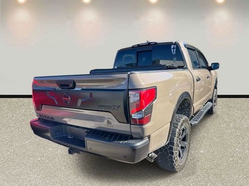 Used 2022 Nissan Titan PRO-4X w/ Pro-4x Convenience Package AWD/4WD image 4