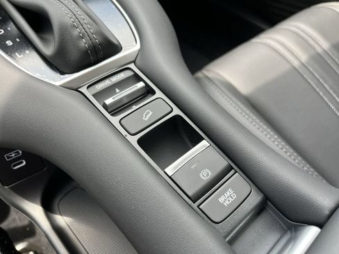 New 2026 Honda HR-V EX-L image 24