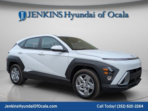 New 2026 Hyundai Kona SE image 1