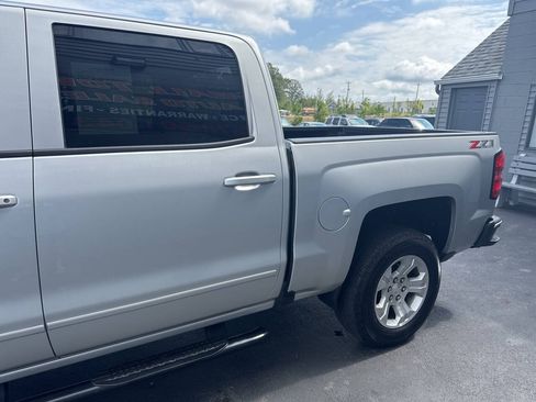 Used 2018 Chevrolet Silverado 1500 LT w/ All Star Edition AWD/4WD image 5