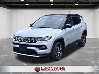 Used 2025 Jeep Compass Limited video 1