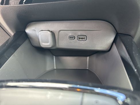 New 2026 Chevrolet Trax LT w/ LT Convenience Package FWD image 22