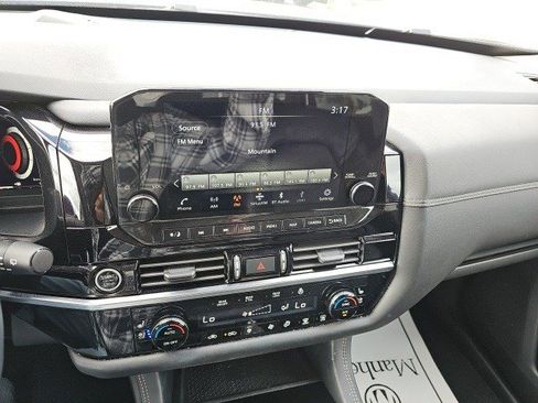 Used 2023 Nissan Pathfinder Platinum w/ Cargo Package image 22