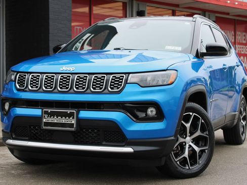 Used 2024 Jeep Compass Limited AWD/4WD image 13