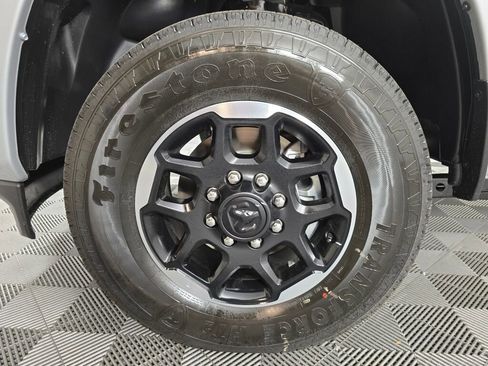 New 2026 RAM 3500 Laramie AWD/4WD image 10