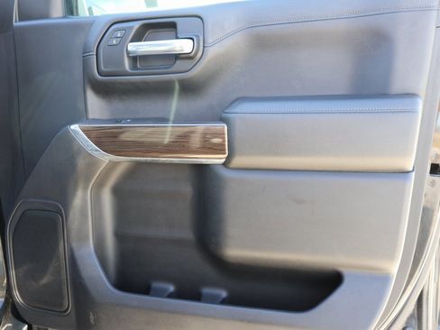 Used 2019 Chevrolet Silverado 1500 LT w/ All-Star Edition image 8