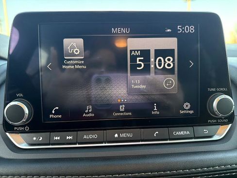 Used 2023 Nissan Rogue SV image 15