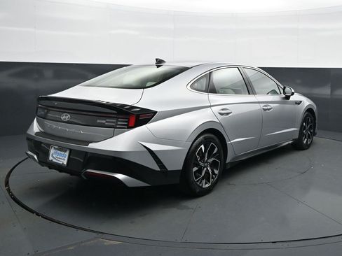 Used 2025 Hyundai Sonata SEL FWD image 7
