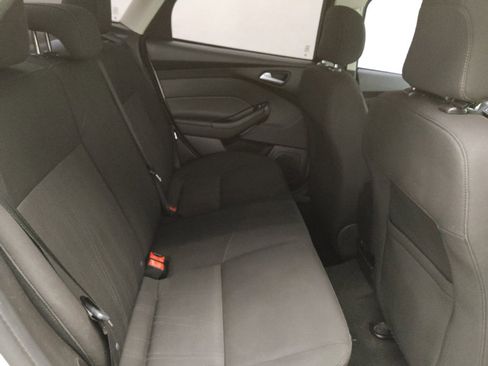 Used 2018 Ford Focus SE FWD image 19
