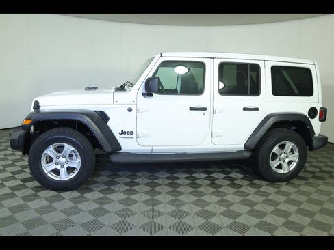 Used 2022 Jeep Wrangler Unlimited Sport w/ Sun And Sound Package AWD/4WD image 15