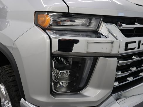 Used 2020 Chevrolet Silverado 3500 LTZ w/ LTZ Plus Package AWD/4WD image 23