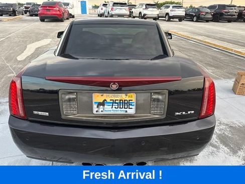 Used 2006 Cadillac XLR RWD image 15