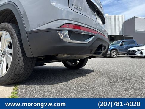 Used 2020 Volkswagen Atlas Cross Sport SEL AWD/4WD image 11