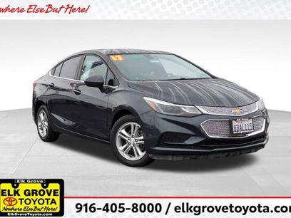 Used 2017 Chevrolet Cruze LT