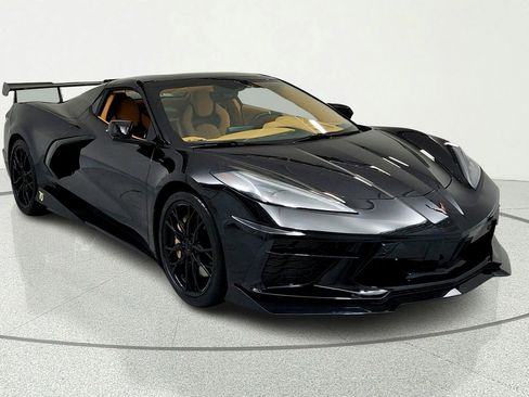 Used 2023 Chevrolet Corvette Stingray Premium Conv w/ Z51 Performance Package RWD image 7