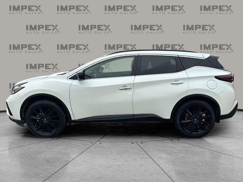 Used 2024 Nissan Murano SV w/ SV Midnight Edition Package image 2