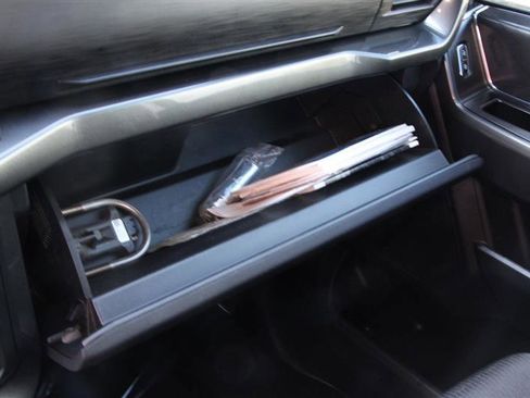 Used 2022 Ford F150 XLT w/ Equipment Group 302A High image 33