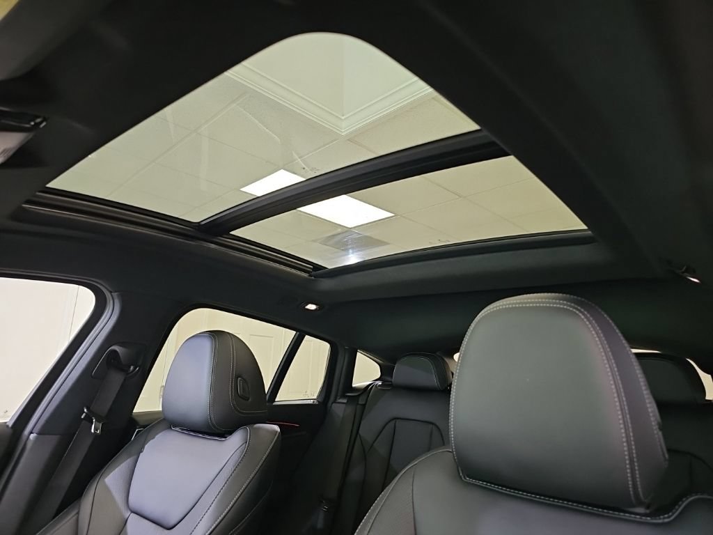 Used 2022 BMW X4 xDrive30i w/ Convenience Package AWD/4WD image 17