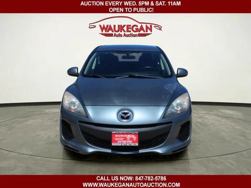 Used 2012 MAZDA MAZDA3 i Sport FWD image 2