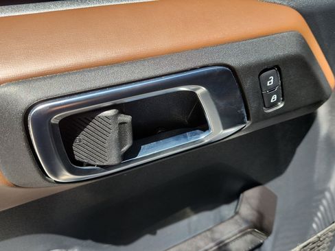 Used 2024 Ford Bronco Outer Banks AWD/4WD image 19