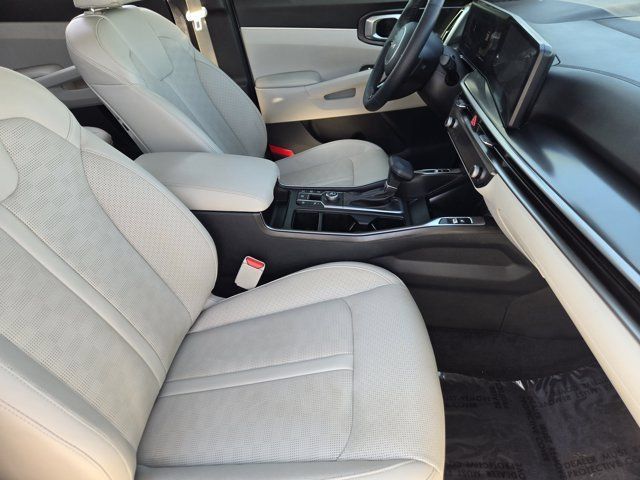 Certified 2025 Kia Sorento EX FWD image 13