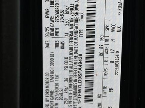 Certified 2025 Ford F150 Platinum w/ Equipment Group 702A High AWD/4WD image 36