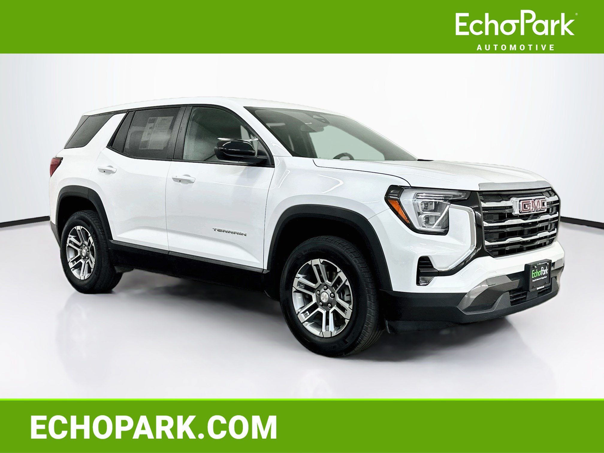 Used 2025 GMC Terrain Elevation AWD/4WD image 1