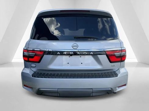 Used 2023 Nissan Armada SL w/ Captain's Chairs Package image 6