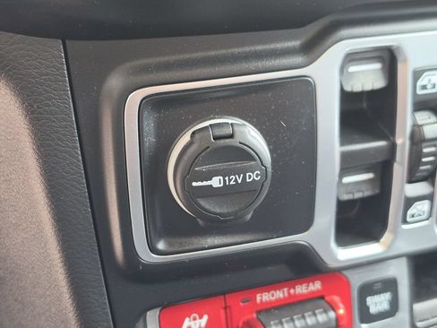 Used 2023 Jeep Wrangler Unlimited Rubicon 4xe AWD/4WD image 26