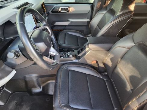 Used 2023 Ford Bronco Badlands AWD/4WD image 12