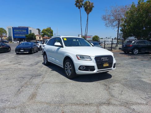 Used 2014 Audi Q5 2.0T Premium Plus w/ Premium Plus Package AWD/4WD image 2