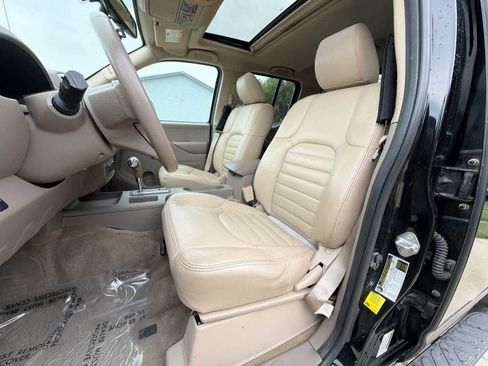 Used 2018 Nissan Frontier SV w/ Value Truck Package RWD image 13