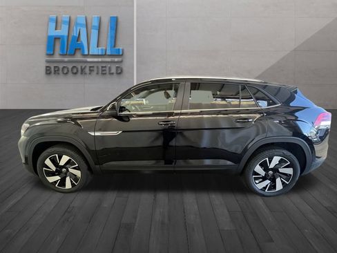 New 2026 Volkswagen Atlas Cross Sport SE image 2