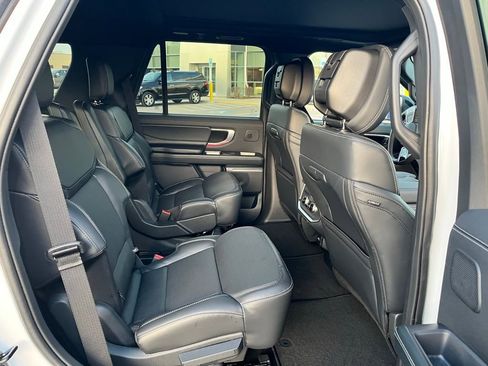 New 2026 Ford Expedition Platinum w/ Stealth Performance Package AWD/4WD image 10