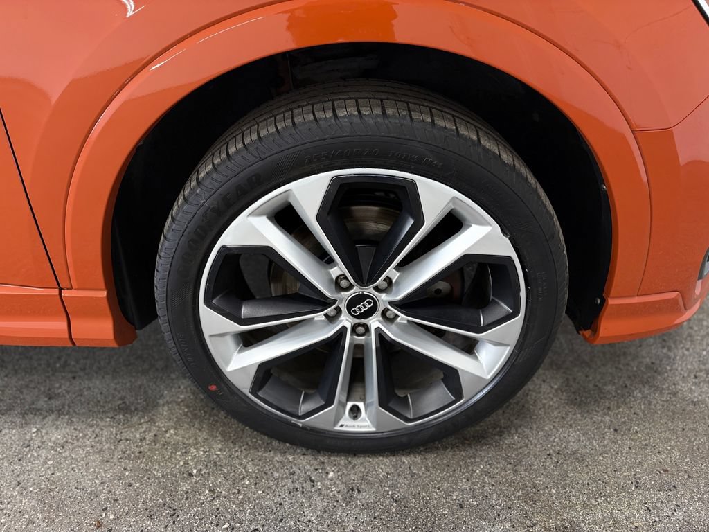 Used 2020 Audi Q3 2.0T Premium Plus w/ Premium Plus Package AWD/4WD image 25