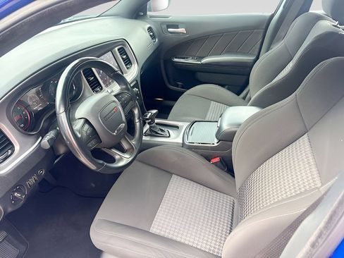 Used 2022 Dodge Charger R/T w/ Blacktop Package RWD image 19