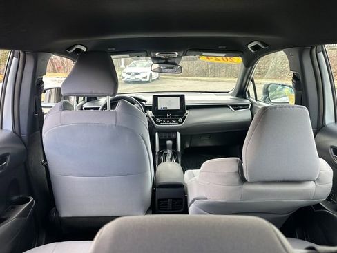 Used 2024 Toyota Corolla Cross AWD Hybrid image 13