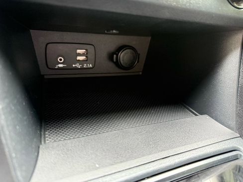 Used 2022 Subaru Crosstrek 2.5i Sport w/ Moonroof Package AWD/4WD image 31