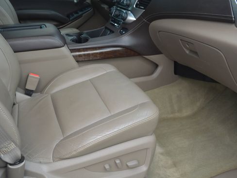 Used 2016 Chevrolet Tahoe LT w/ Luxury Package image 18