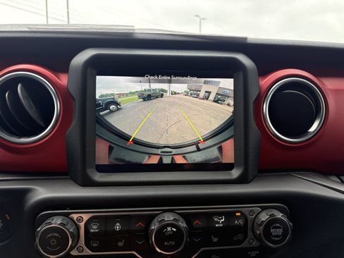 Used 2020 Jeep Wrangler Unlimited Rubicon AWD/4WD image 31