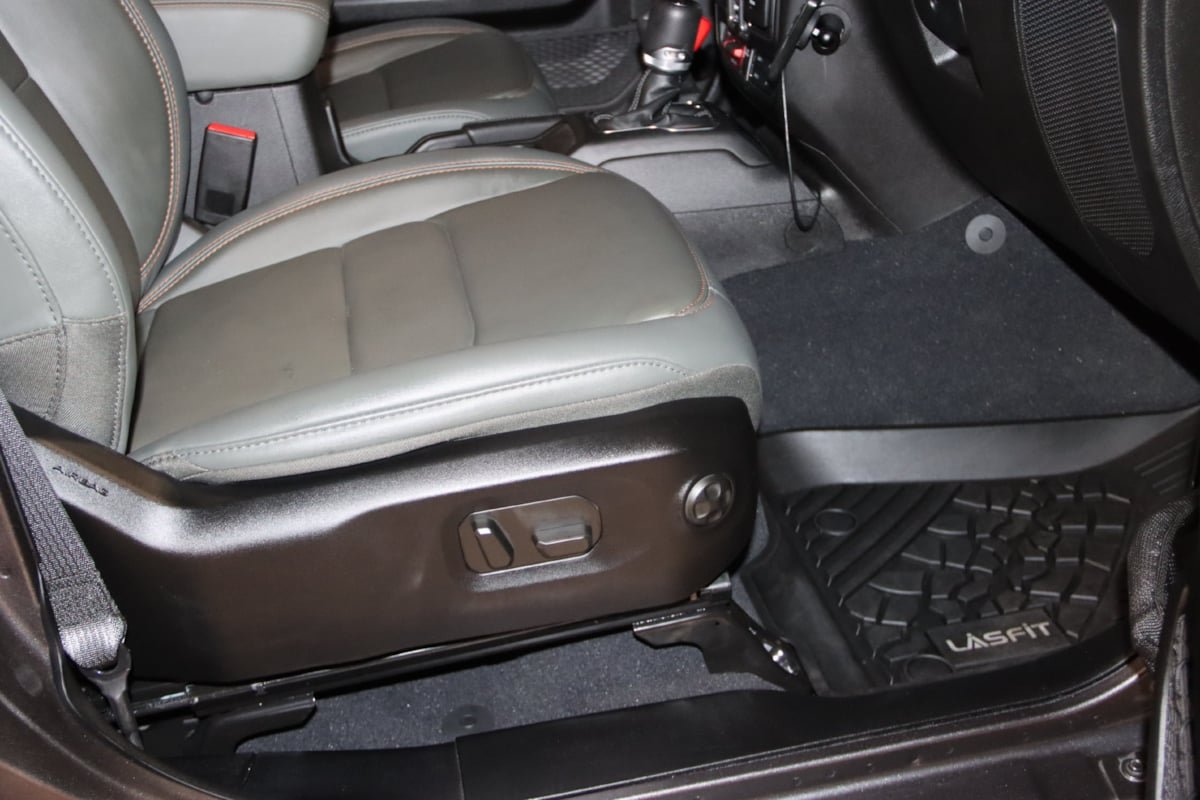Used 2026 Jeep Gladiator Mojave AWD/4WD image 77