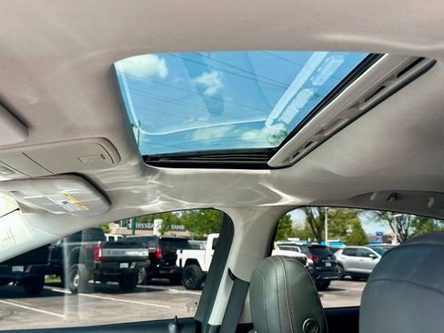 Used 2015 Chevrolet SS image 16