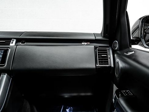 Used 2020 Land Rover Range Rover Sport SVR image 27