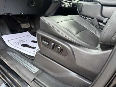 Used 2022 Chevrolet Silverado 2500 LTZ w/ Gooseneck/5TH Wheel Package AWD/4WD image 17