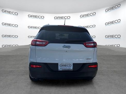 Used 2015 Jeep Cherokee Latitude FWD image 6