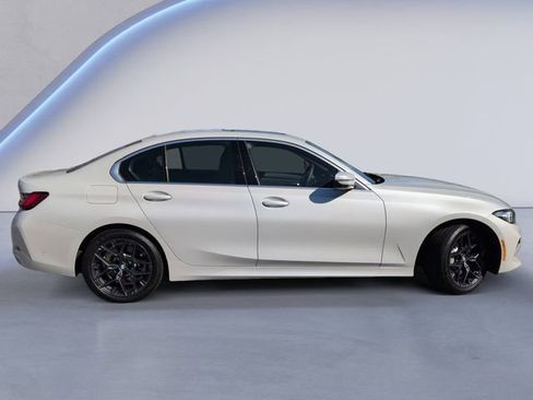 Used 2025 BMW 330i Sedan image 3