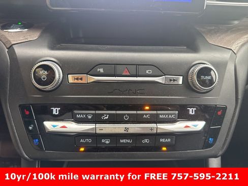 Used 2020 Ford Explorer Platinum image 11